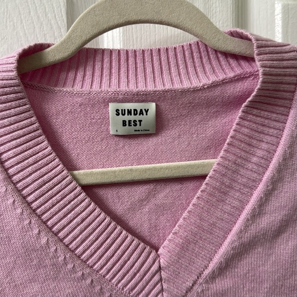 Aritzia Sunday best pink vest S - Picture 3 of 3